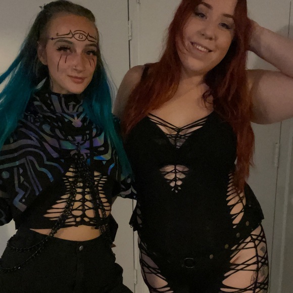 meet your Posher! ✨💗☯️ - Picture 8 of 12